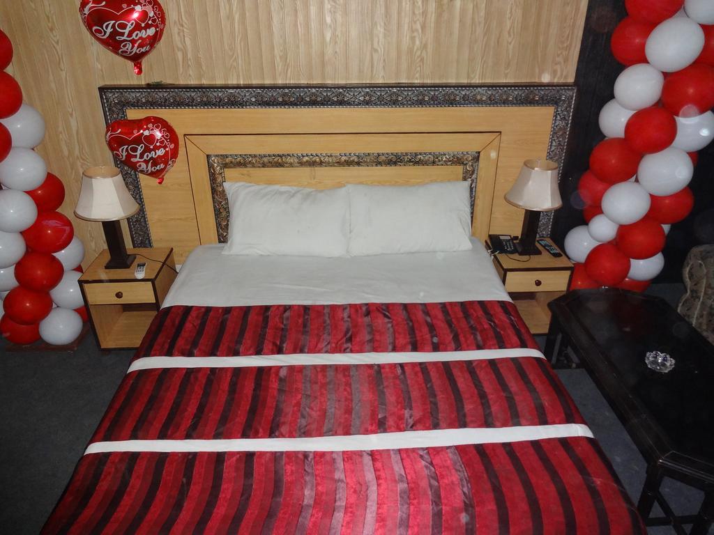לאהור Safari Hotel Upper Mall חדר תמונה