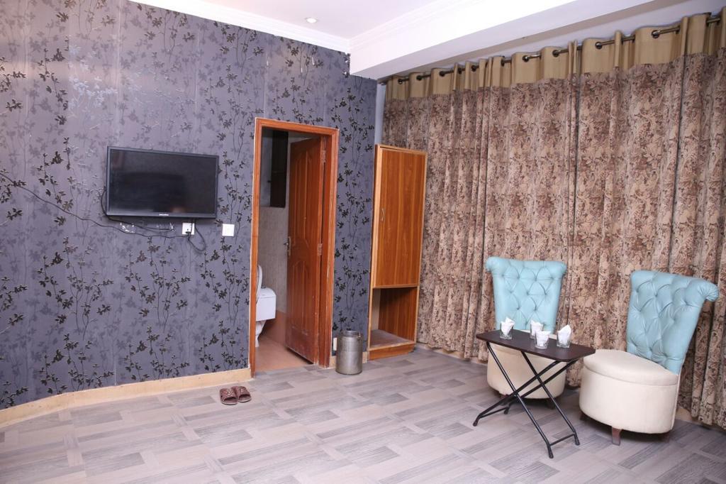 לאהור Safari Hotel Upper Mall מראה חיצוני תמונה